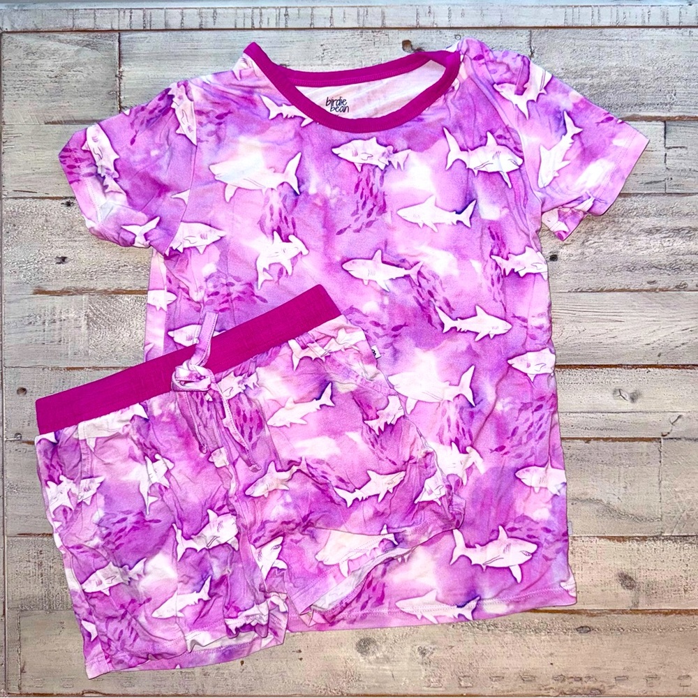 Birdie bean bamboo pajama set SS & shorts pink & white ombré sharks sz 8 in EUC